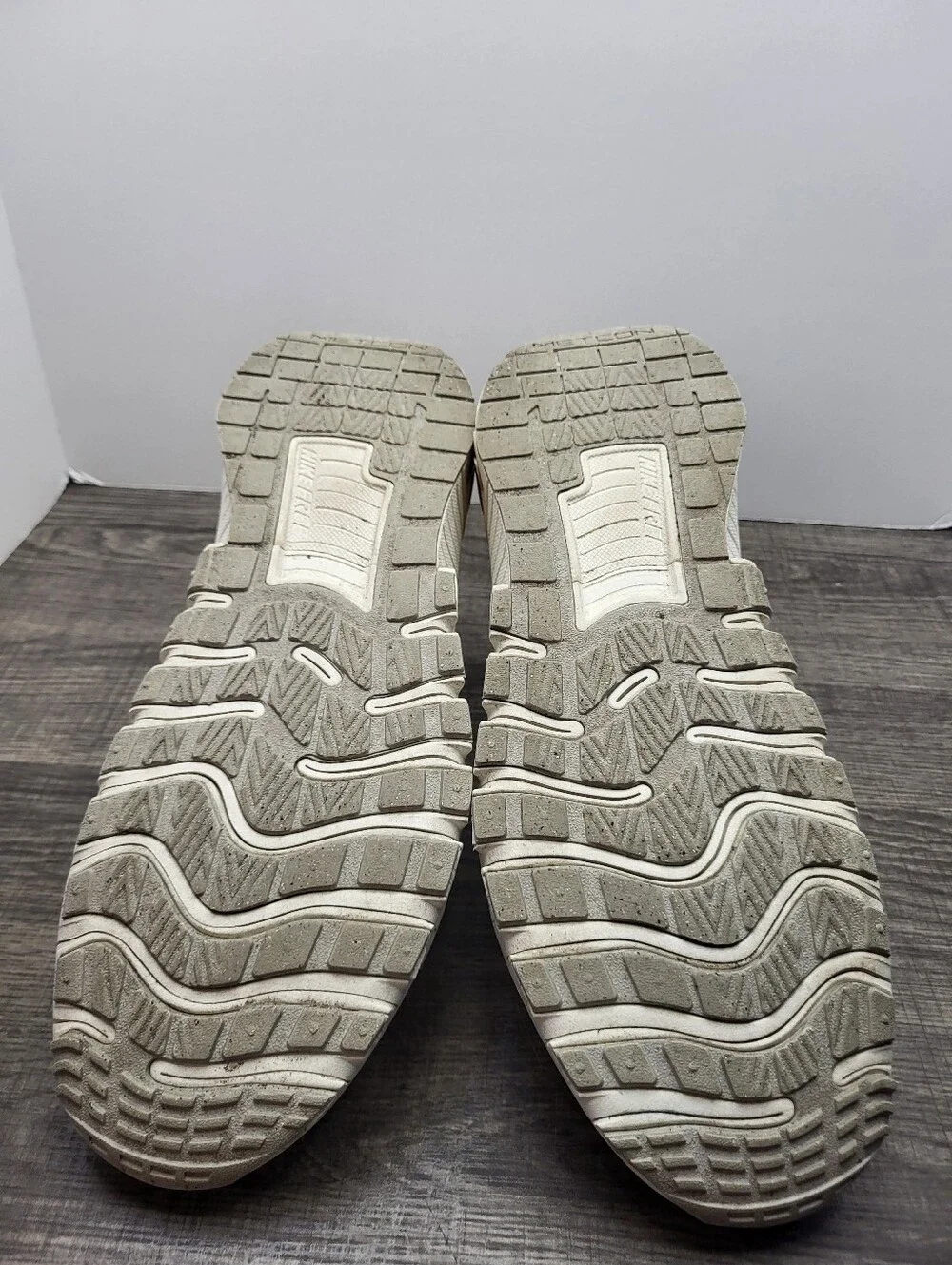 Nike Free Metcon 6 SE Pale Ivory Sneaker Women's Size 10 Training Shoes Sneakers